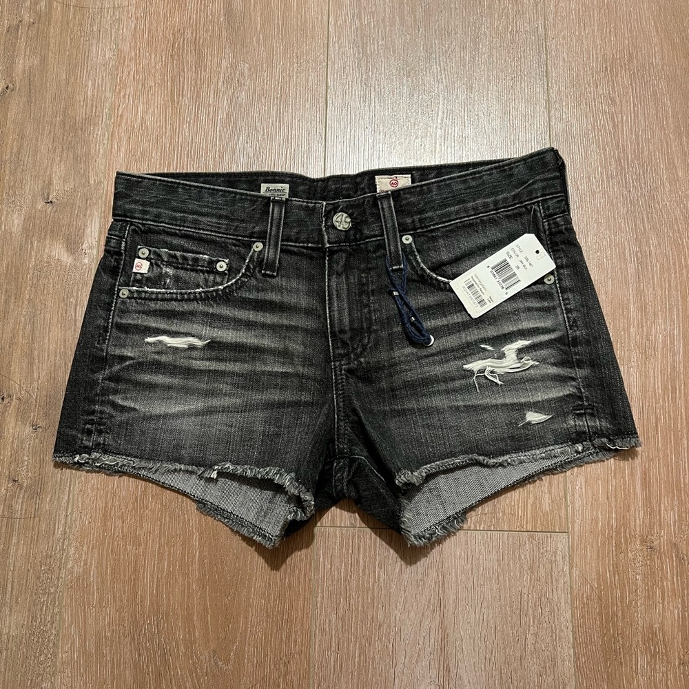 NWT! AG Adriano Goldschmied Bonnie gray black relaxed denim shorts boyfriend 26